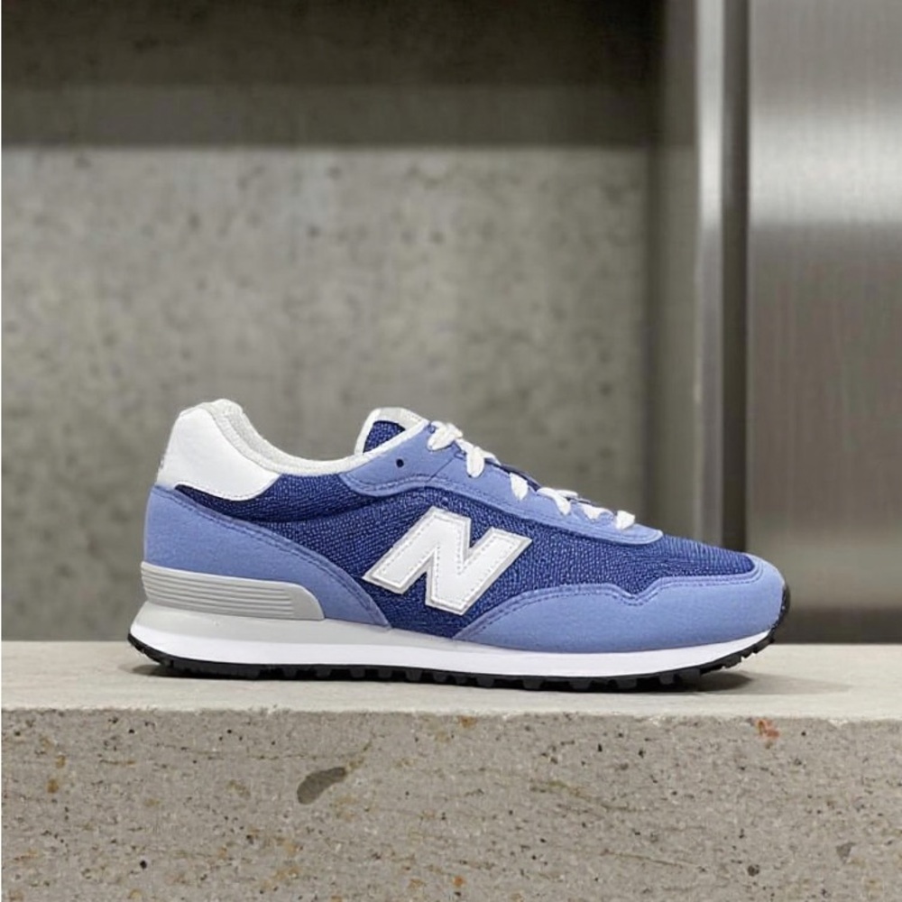 New Balance Kids' Grey Blue Shoes sz 3W
